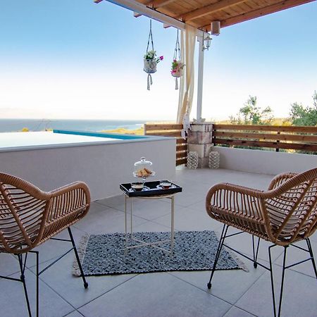 Georgianna'S Suite With Private Pool , 'Greysuite' Kómbi Kültér fotó