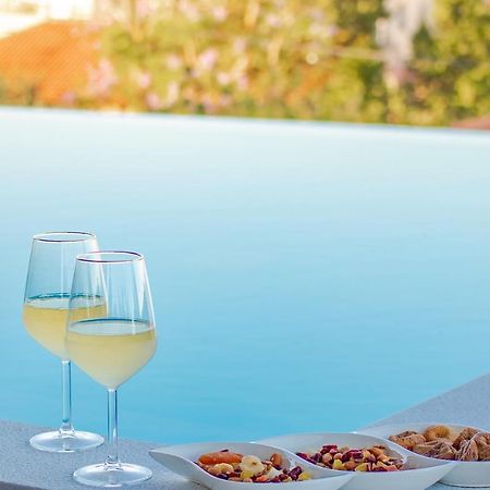 Georgianna'S Suite With Private Pool , 'Greysuite' Kómbi Kültér fotó