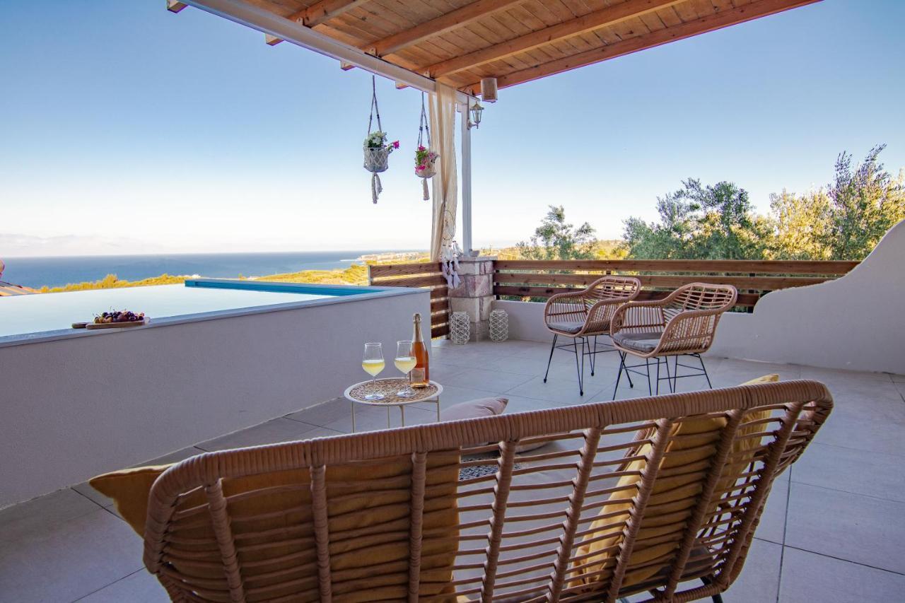 Georgianna'S Suite With Private Pool , 'Greysuite' Kómbi Kültér fotó